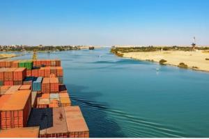 Doanh thu của Ai Cập từ kênh đào Suez giảm mạnh vào năm 2024